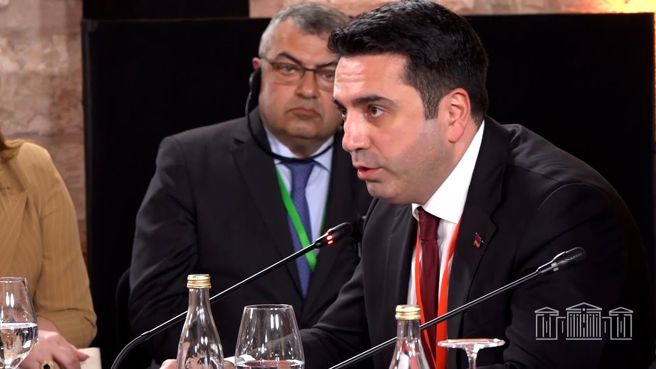 Ալեն Սիմոնյանը և Նուման Քուրթուլմուշը քննարկել են տարածաշրջանում խաղաղության հնարավոր միջոցներ