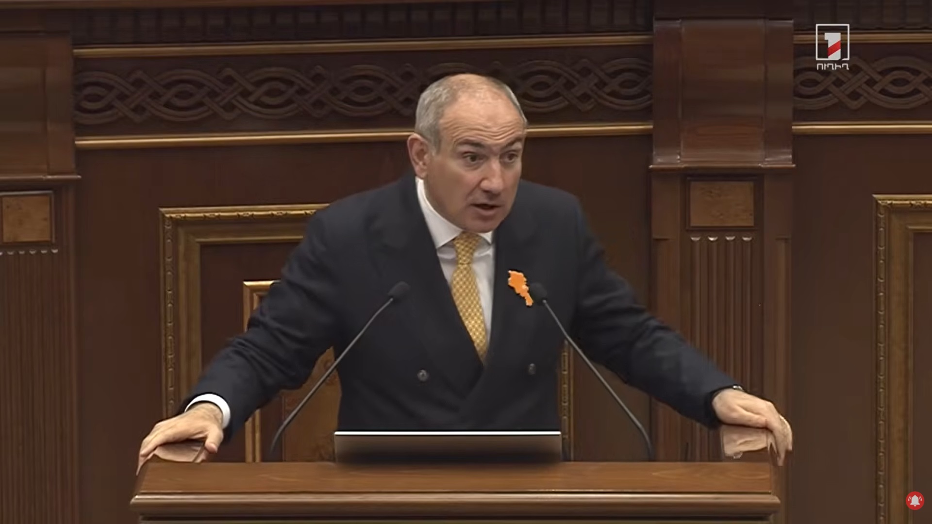 Փաշինյանը հայտարարում է, որ պայքարում է «եռագլուխ մաֆիայի» դեմ, իսկ դատավորները հումորով են ընդունում նրա սպառնալիքները